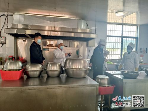崇仁县市场监管局联合开展校园食堂食品安全专项检查